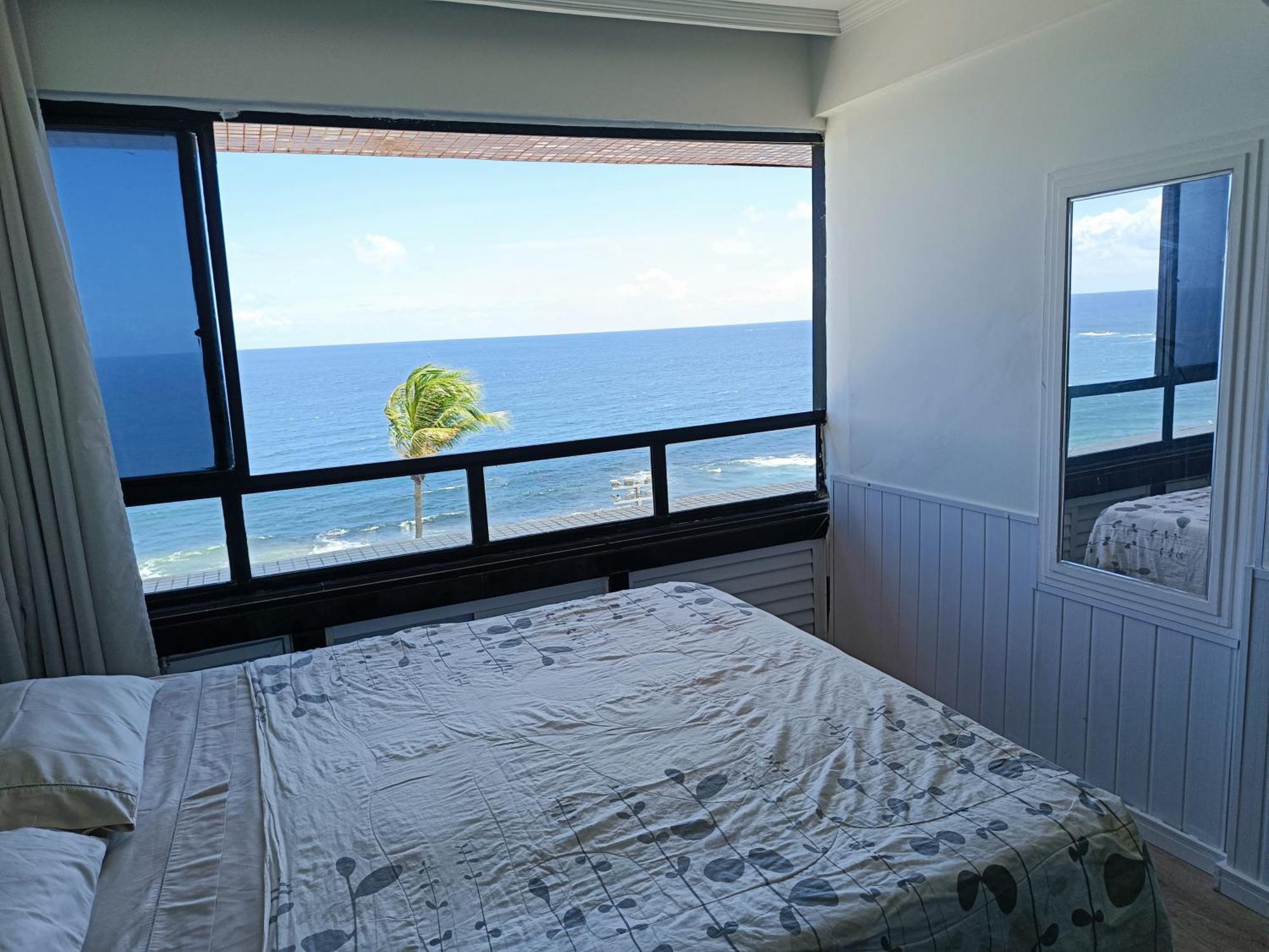 Farol Barra Flat Aparthotel Salvador Exteriör bild